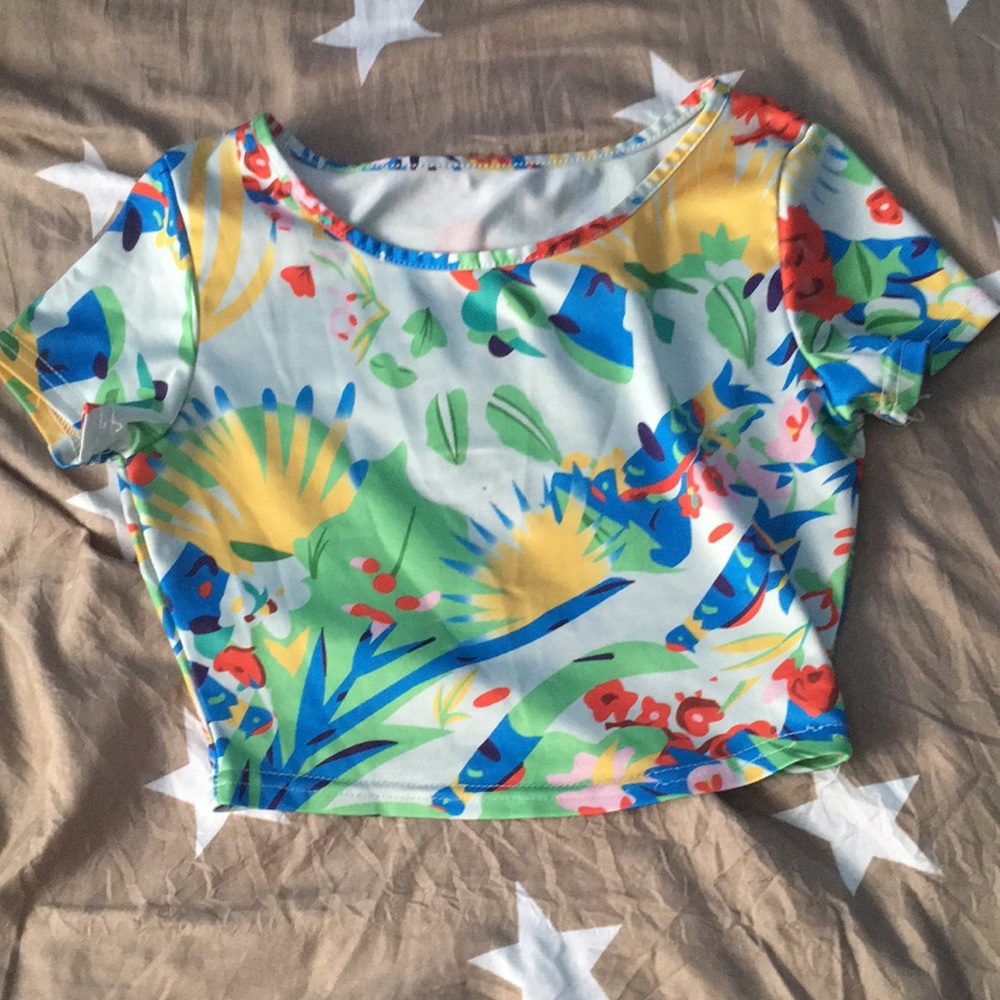 Crop top